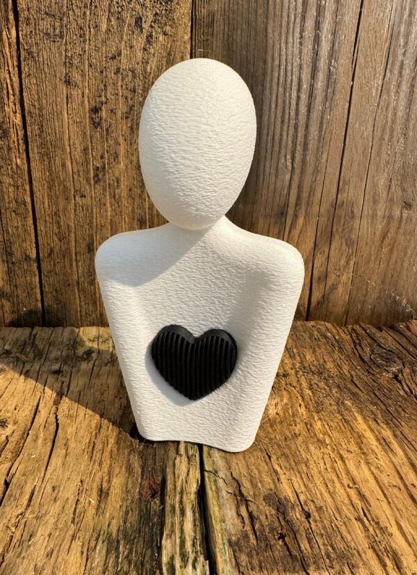 Mother statue with heart white